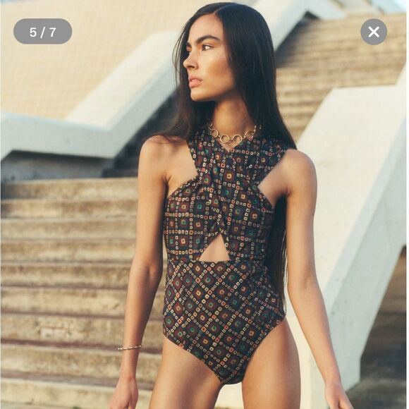 Ulla Johnson Keiran criss cross one piece swimsuit - Picture 2 of 7